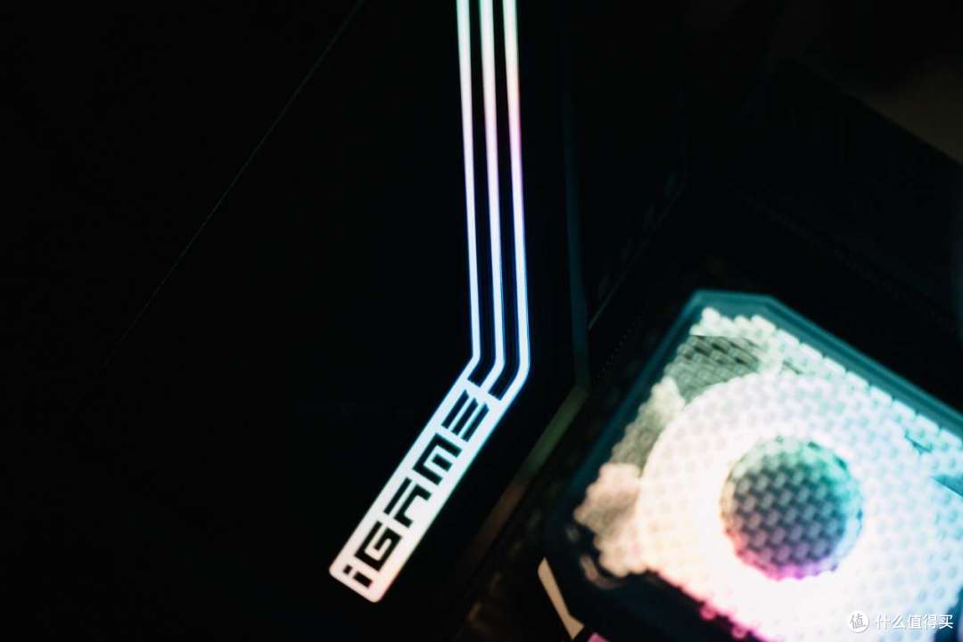 iGame X870E VULCAN OC V14评测:解锁锐龙性能,定义体验新旗舰