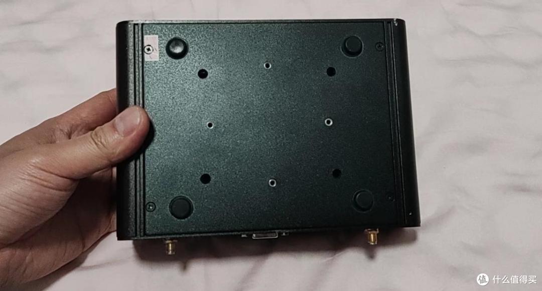 先别买新机！二手鱼330捡漏i7处理器+满配的飞牛圣体你愿不愿意？