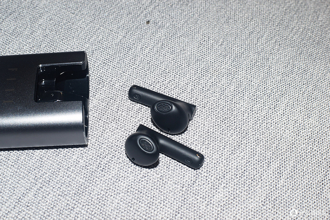 为音质而生 FIIL CC3智能半入耳降噪真无线耳机