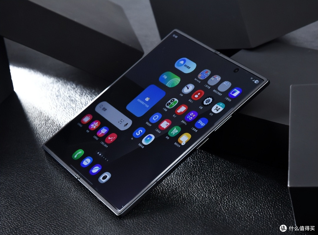 年蜕变，终成主力！三星GalaxyZFold7跳水2500，轻薄之下再无遗憾