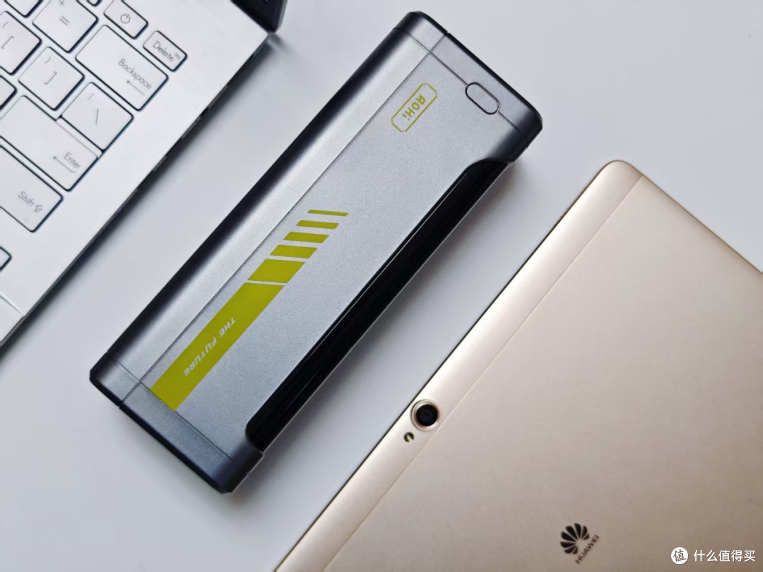 奥海310W星舰Pro充电宝,双C口盲插 140W,三口同充搞定数码设备