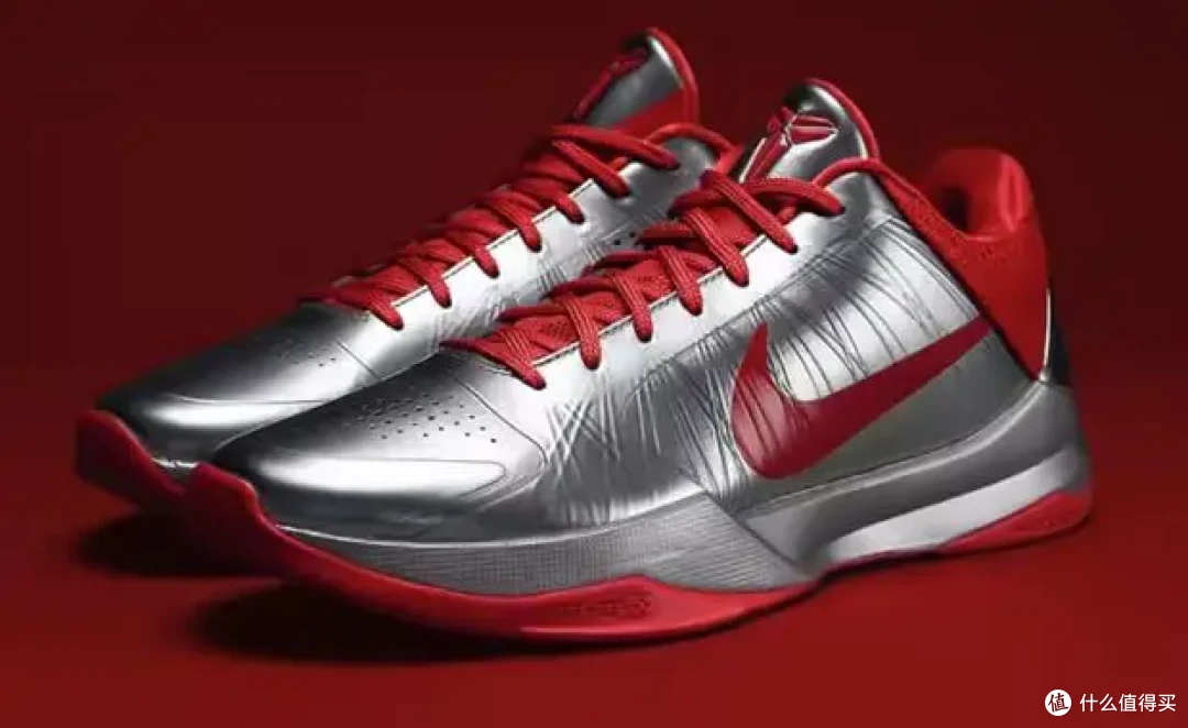 “3D眼镜”配色丑?那就等克拉克Kobe6 PE!