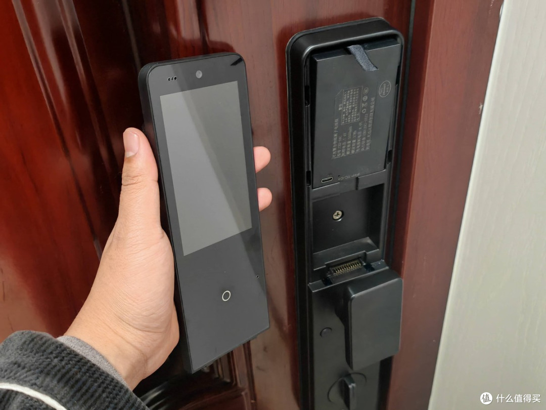 发烧性价比封神吊打同行!拒绝暴利套路,宫菱智能门锁测评