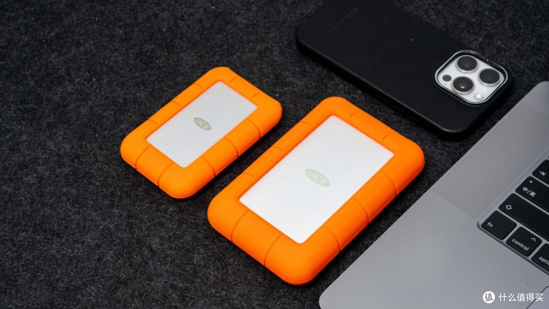 数码创作者的极速伙伴：雷孜LaCie Rugged SSD4 移动固态硬盘