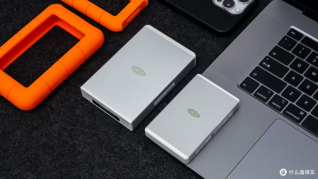 数码创作者的极速伙伴：雷孜LaCie Rugged SSD4 移动固态硬盘