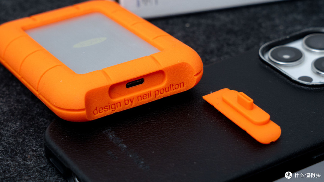 数码创作者的极速伙伴：雷孜LaCie Rugged SSD4 移动固态硬盘