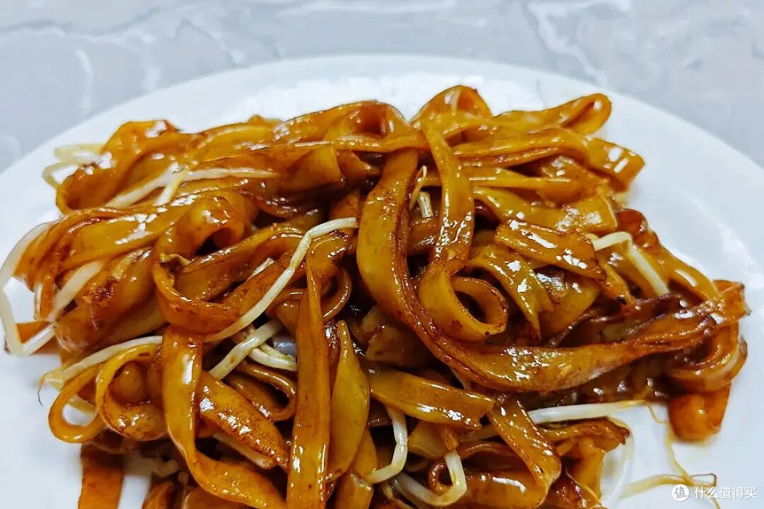 这条老街,凭什么让老广从小吃到大?