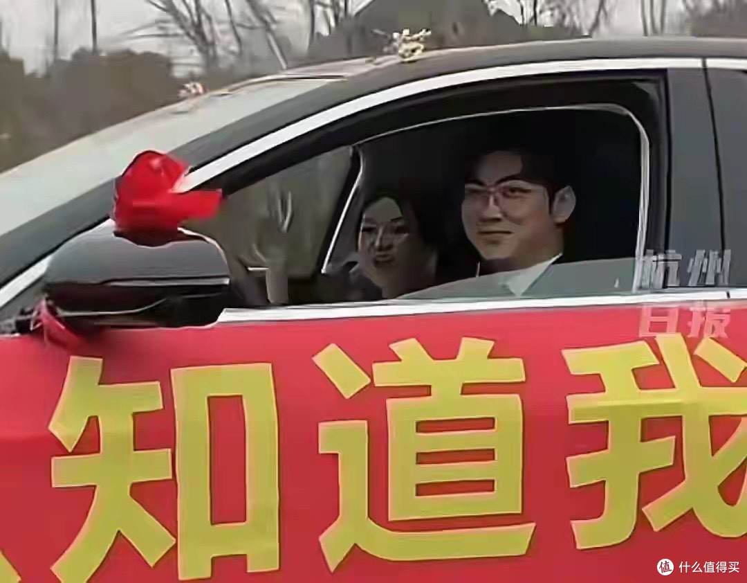 孤独婚车李婷曝光,婆家在农村,公婆勤劳婚房气派,人民日报点赞