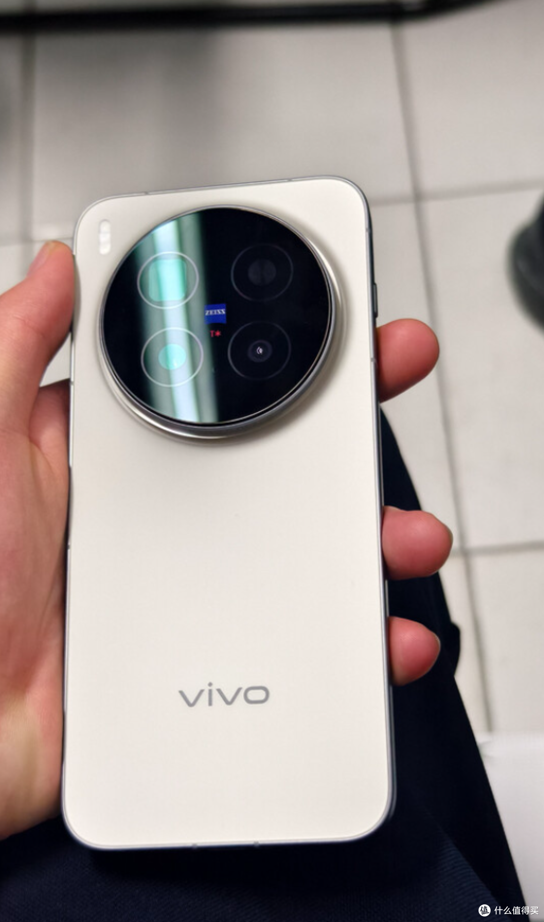vivo这次真的“杀疯了”!X300 Pro深度评测,5199起香不香?