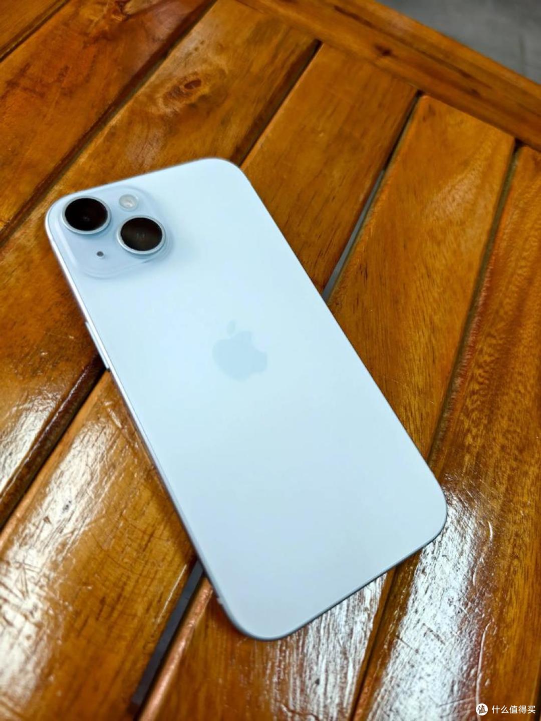 苹果加入价格战,A16芯旗舰跌至冰点价,iPhone 15捡漏香不香?