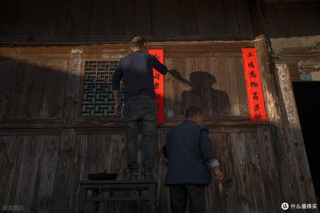 过年贴春联有讲究,牢记“四不贴”,迎福纳祥,新一年人旺财也旺