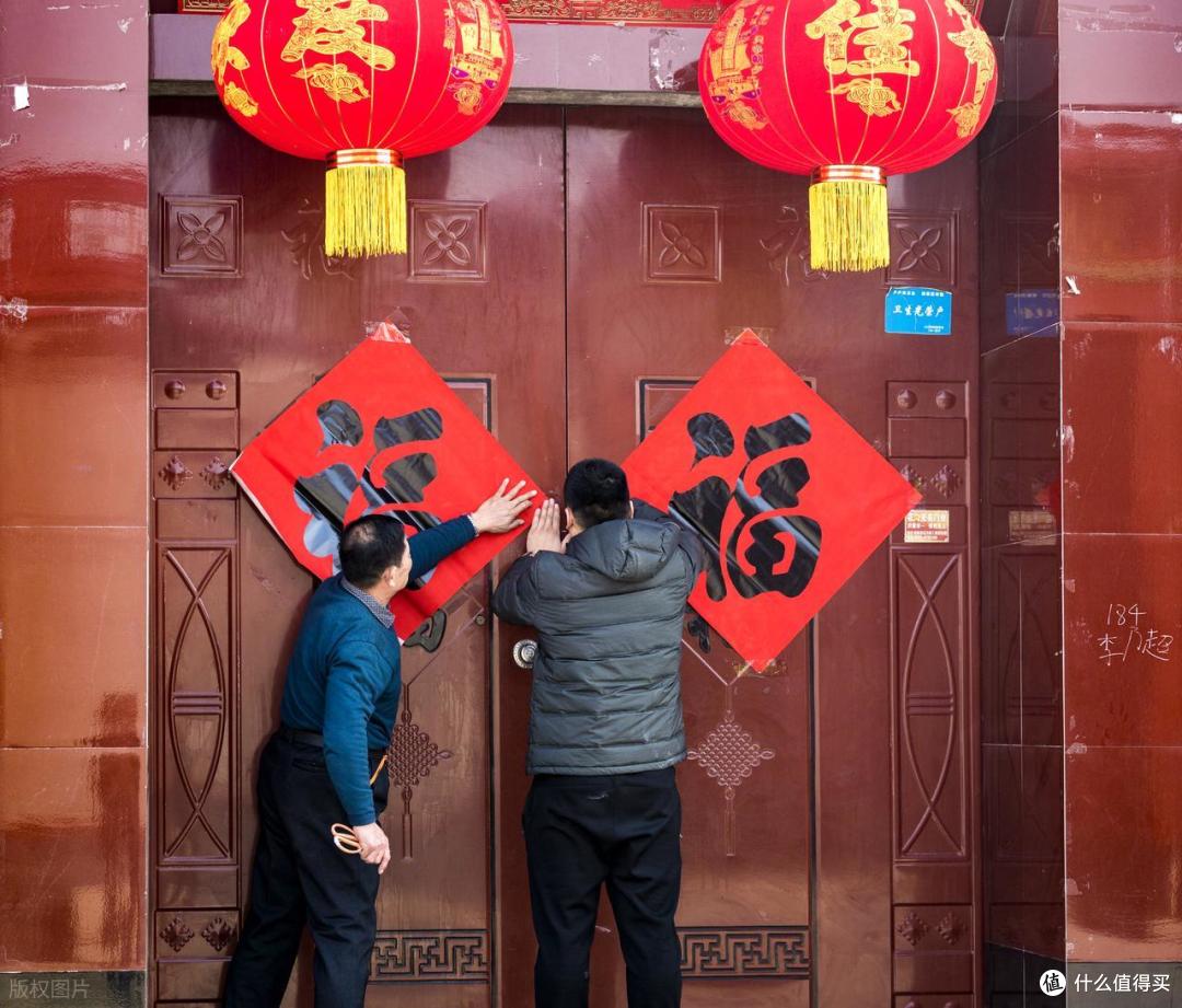 过年贴春联有讲究,牢记“四不贴”,迎福纳祥,新一年人旺财也旺
