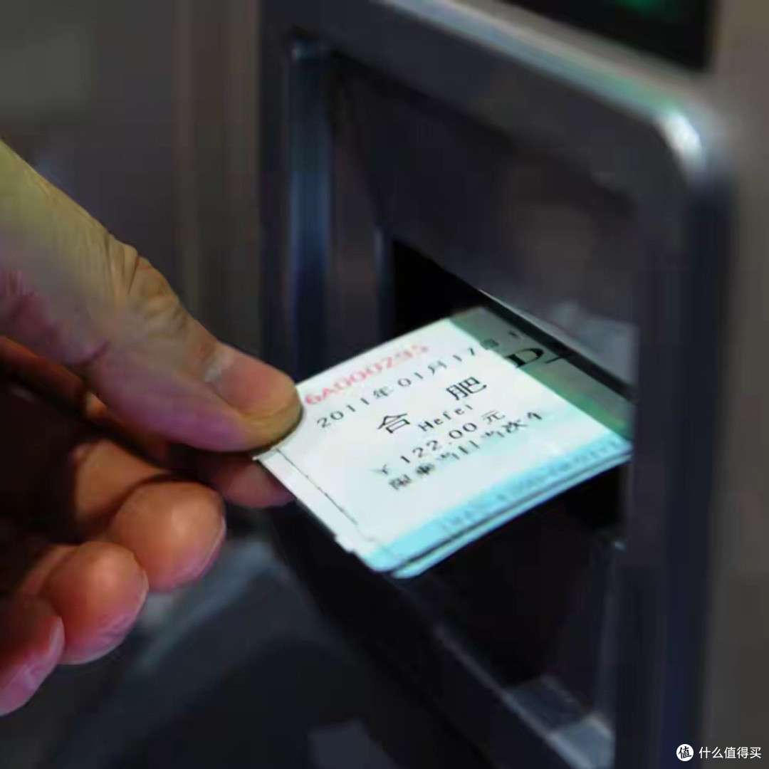 高铁越建越多,春运火车票更难抢了!谁抢走了你回家的火车票?
