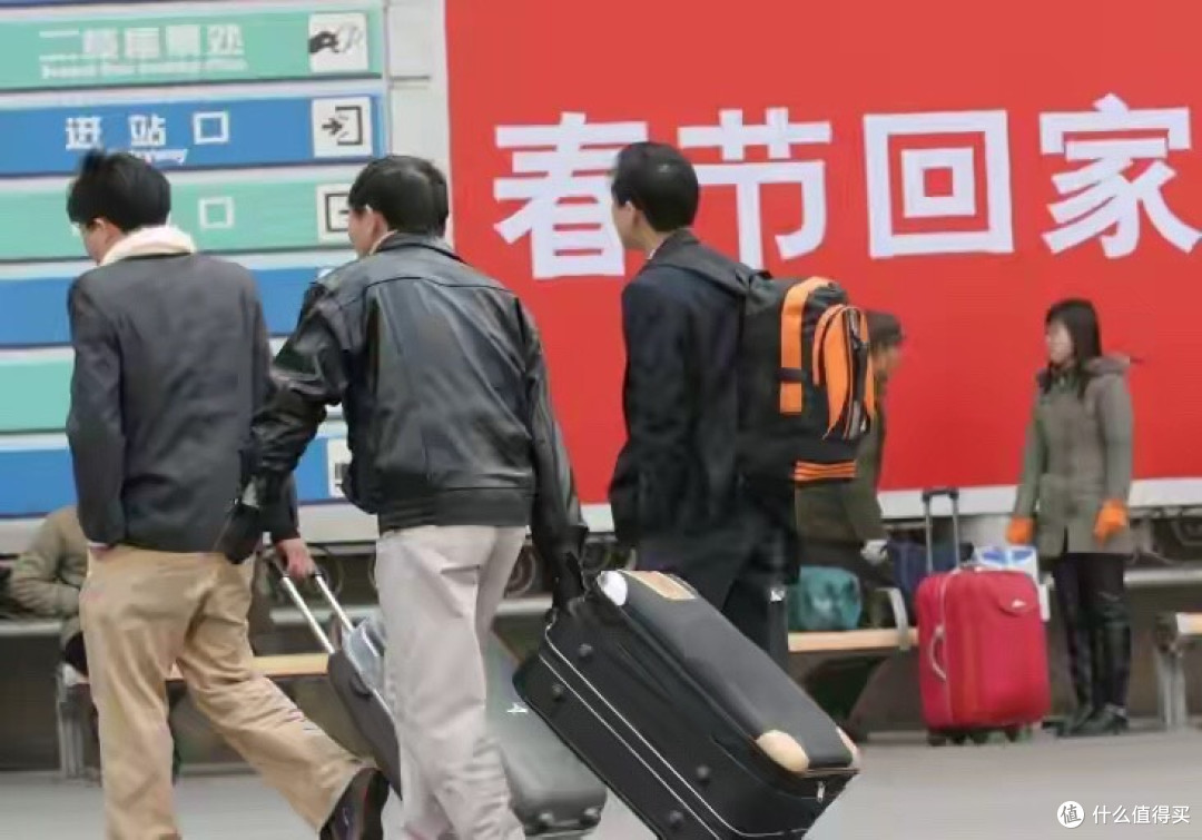 高铁越建越多,春运火车票更难抢了!谁抢走了你回家的火车票?