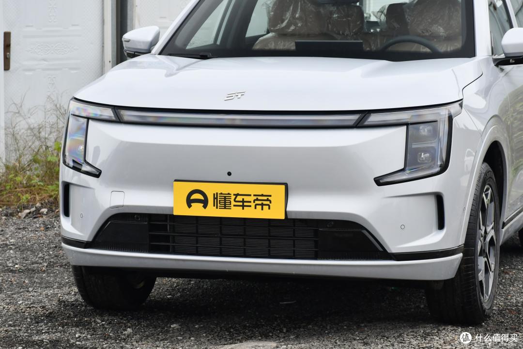 带全家自驾游,选这款SUV!续航长、动力强,带猎鹰500辅助系统