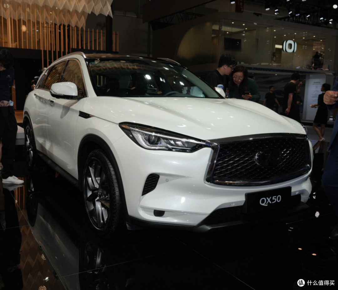 英菲尼迪QX50:20万级“黑科技”豪华SUV,性价比卷王深度解析