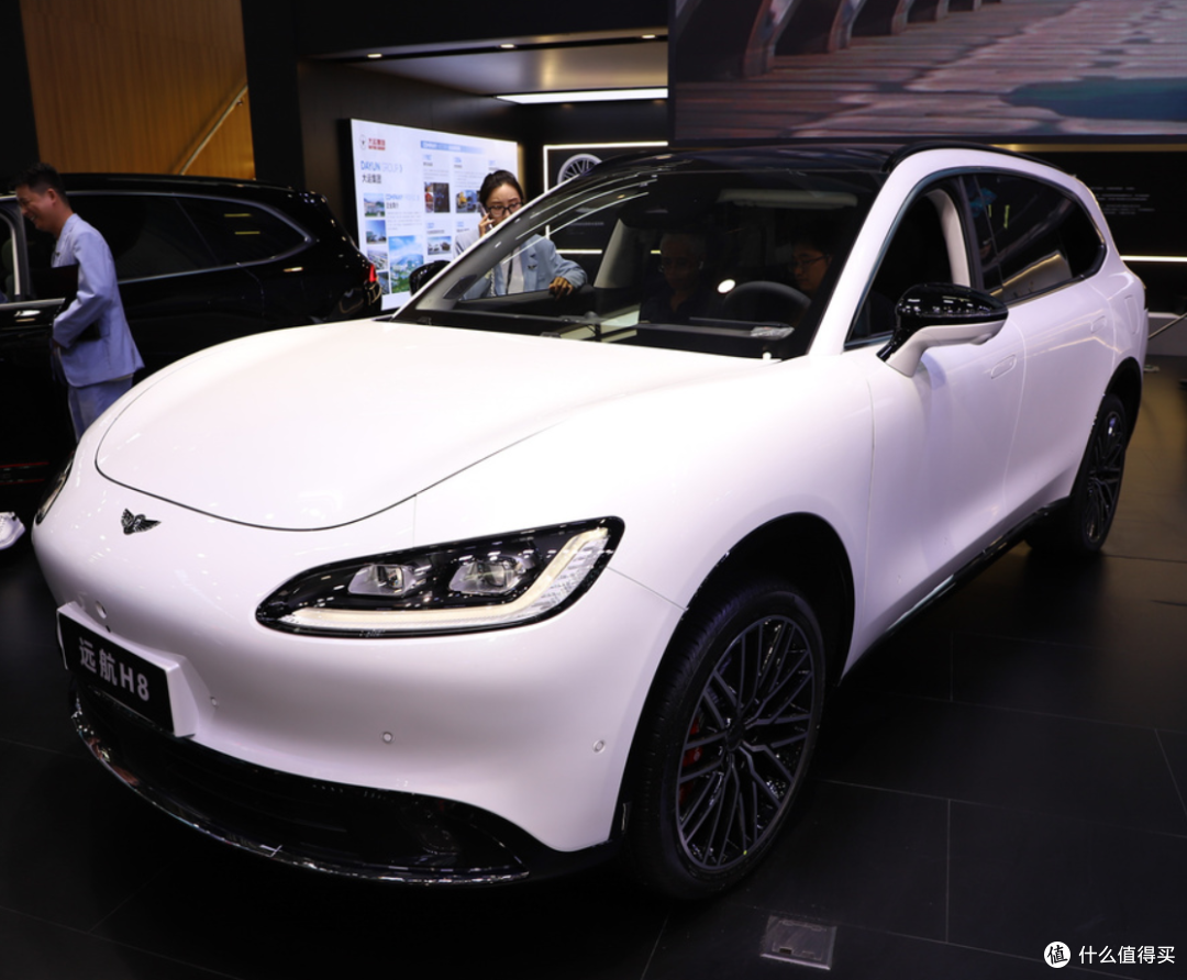 远航H8：50万级“硬件卷王”，用真·全尺寸与800V重塑纯电SUV价值