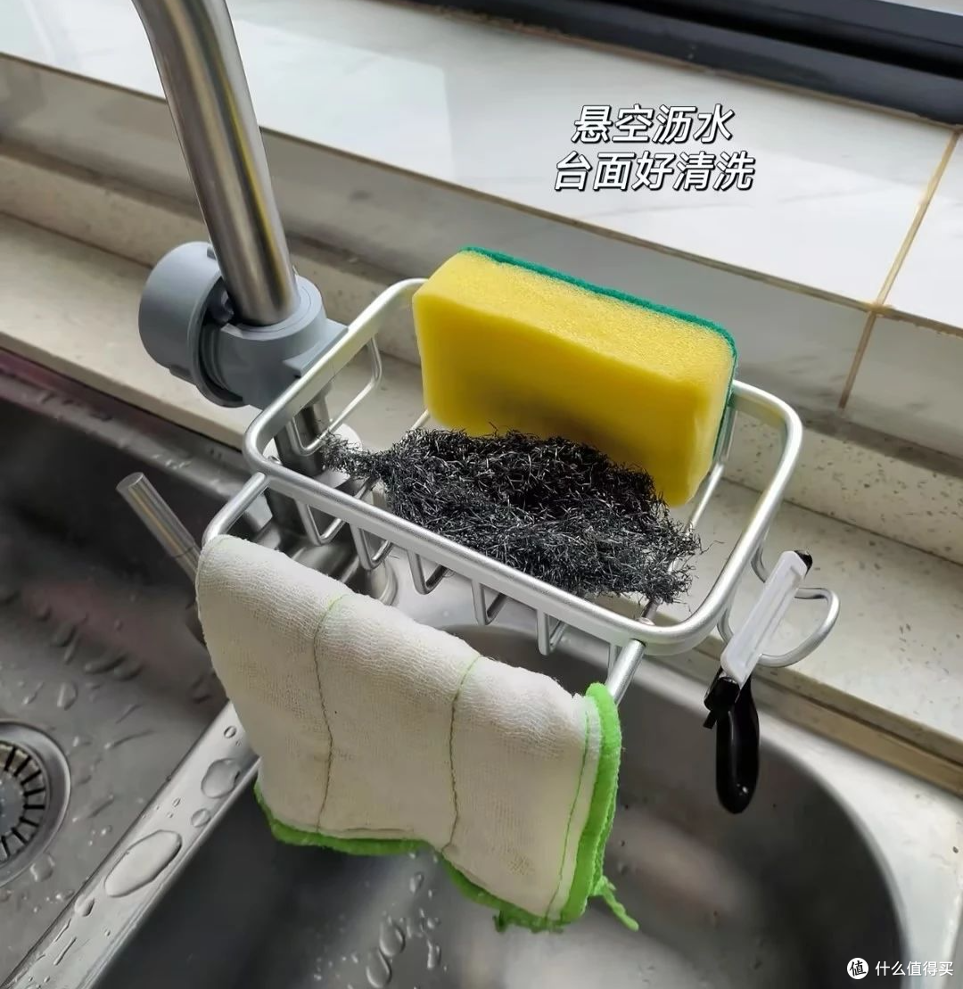 现在的年轻人务实,掏的东西,价格便宜,却好用到离谱