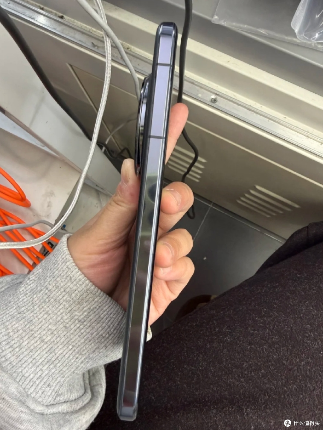 荣耀目前最香的一款手机,直降2000元,不少人直呼终于不贵了!