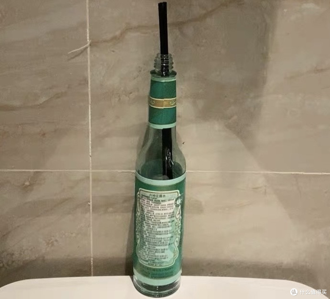 厕所清洁技巧:瓦解水垢尿碱