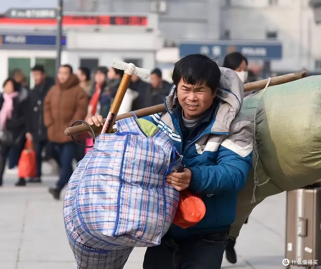 今年的春运有点反常,绿皮火车居然火了!其实是很多人没得选