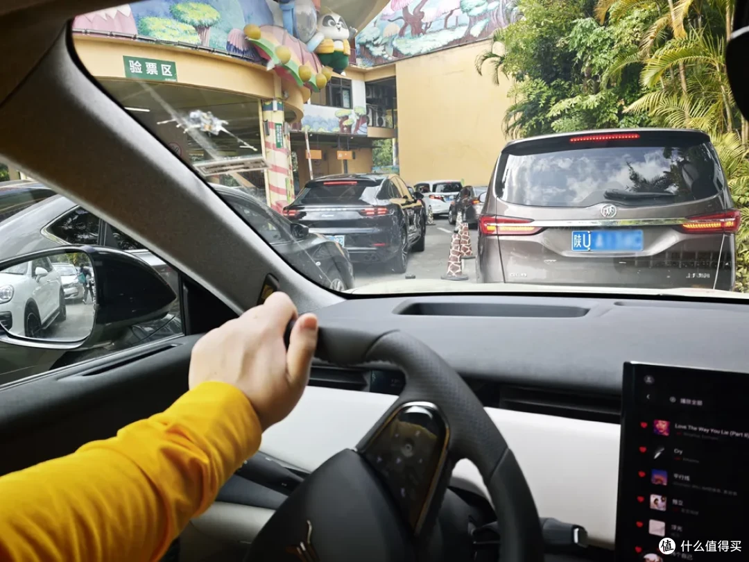 旺季租车自驾的“省钱大法”:20万的纯电SUV,日租一百来块