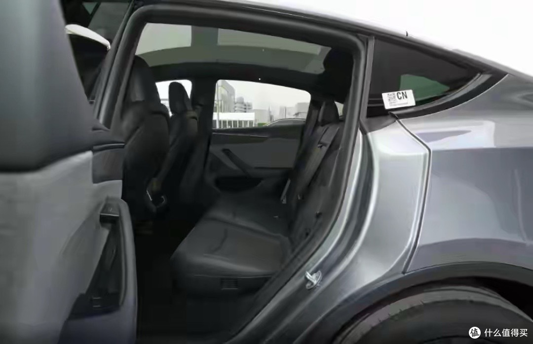 续航破800km!2026款Model Y:第五代电机加持,电耗更低更省心!