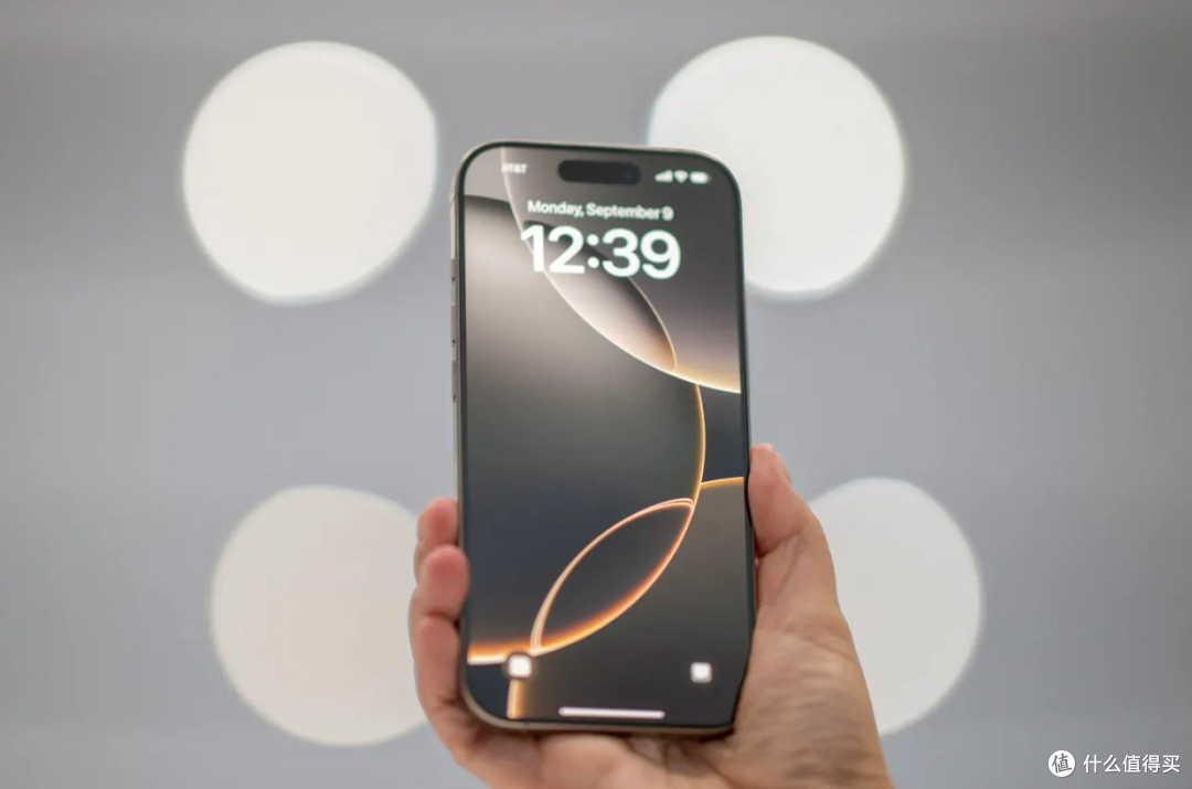 iPhone 18 Pro Max就这样?苹果今年的底牌,折叠屏才是主角