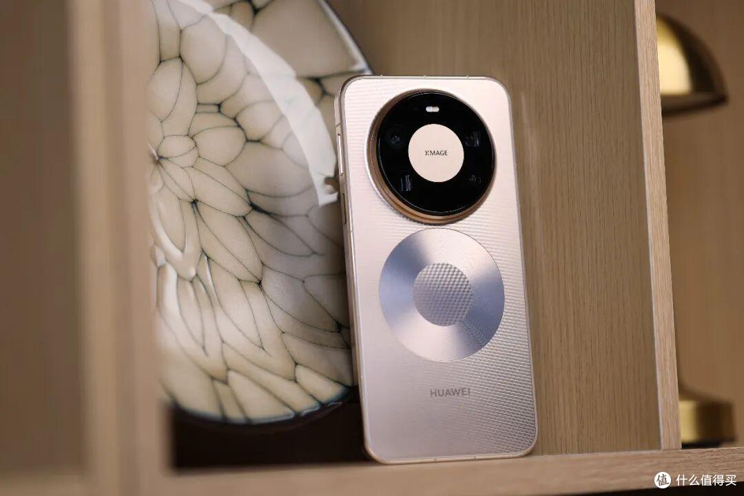 华为Mate80 Pro Max评测,性能影像表现出色,拍照、质感让人满意