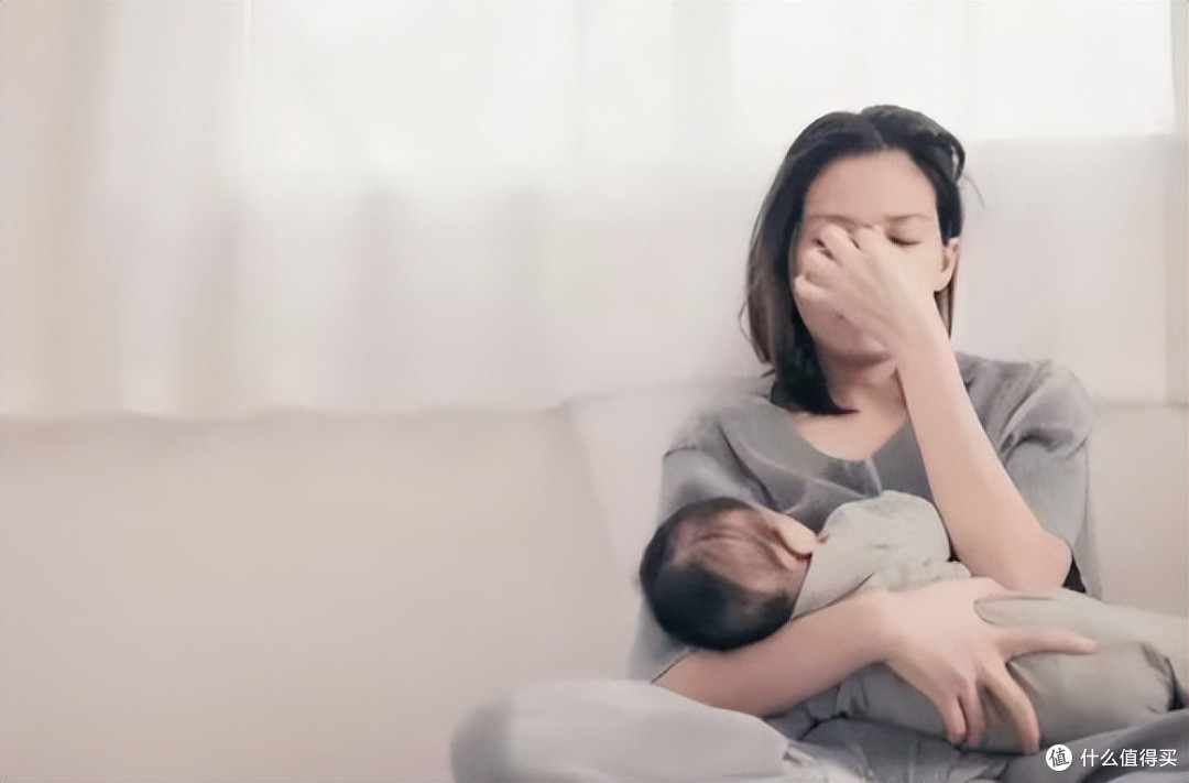为什么半夜爬起来喂奶的总是母乳妈妈,而奶粉宝宝却不用!