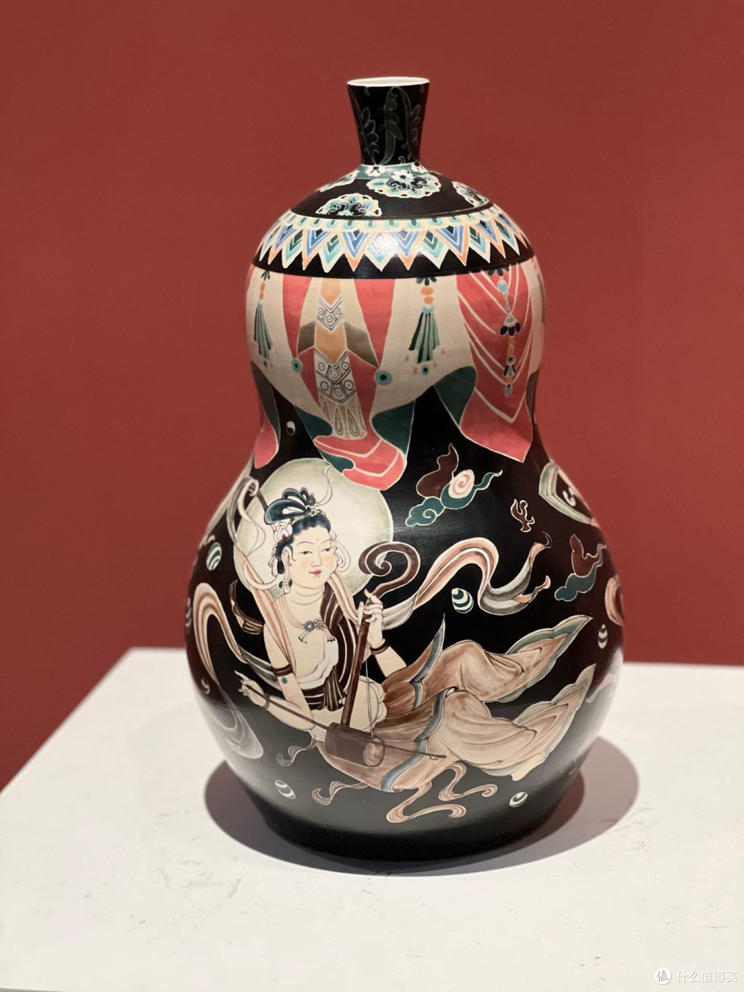 新春观展记:在江西省美术馆,赴一场瓷上敦煌的千年之约