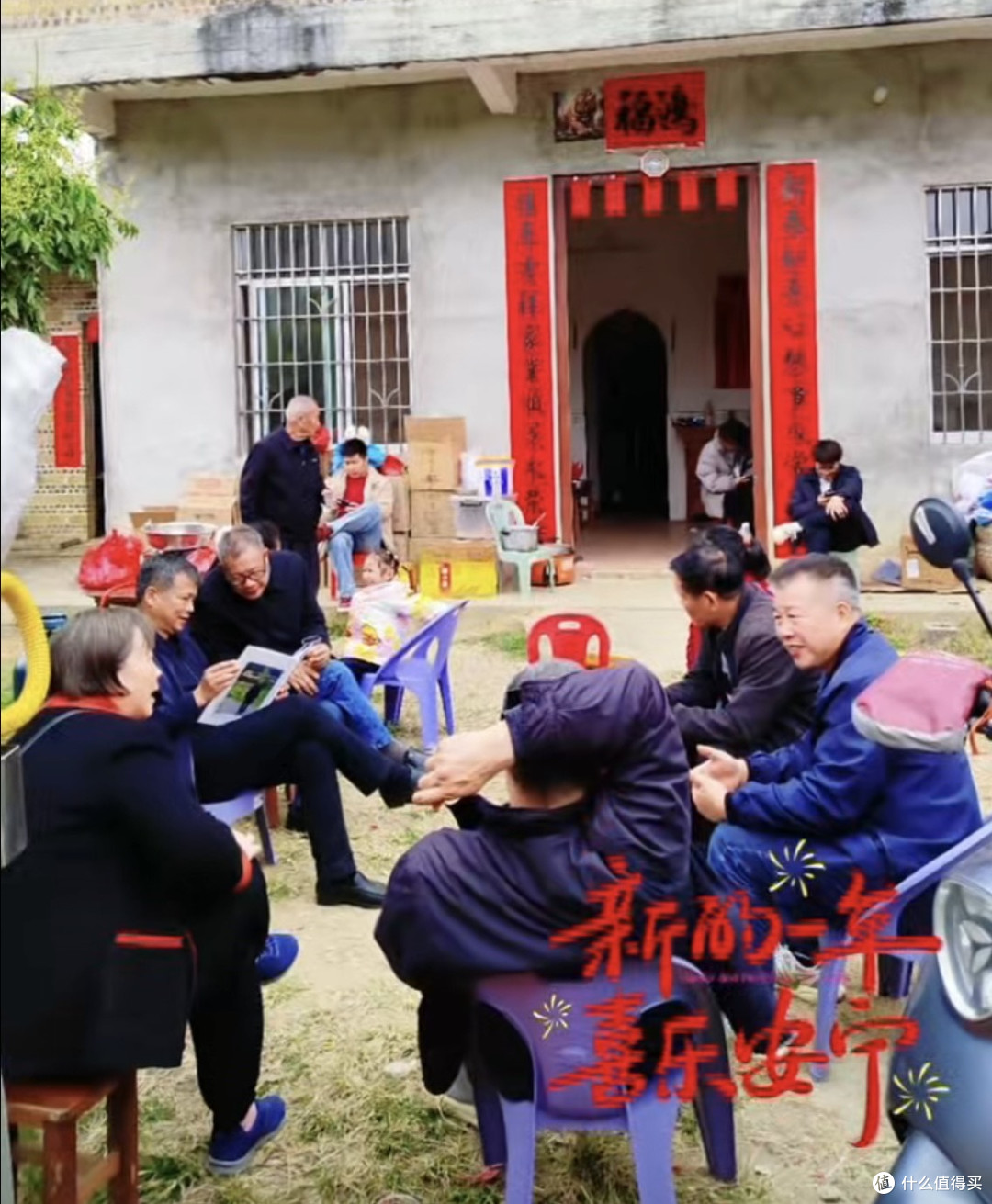 初三农村探亲记：三辆车后备箱塞得满满当当，礼尚往来年味浓