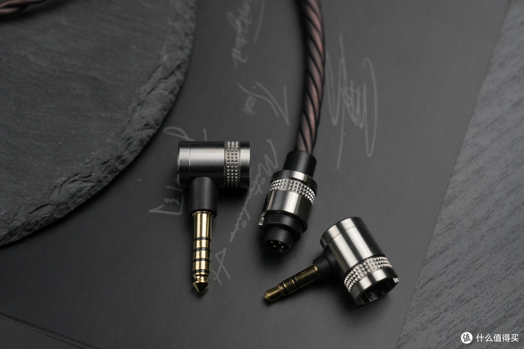 突破旗舰动圈的“界限”？Acoustune HS3000