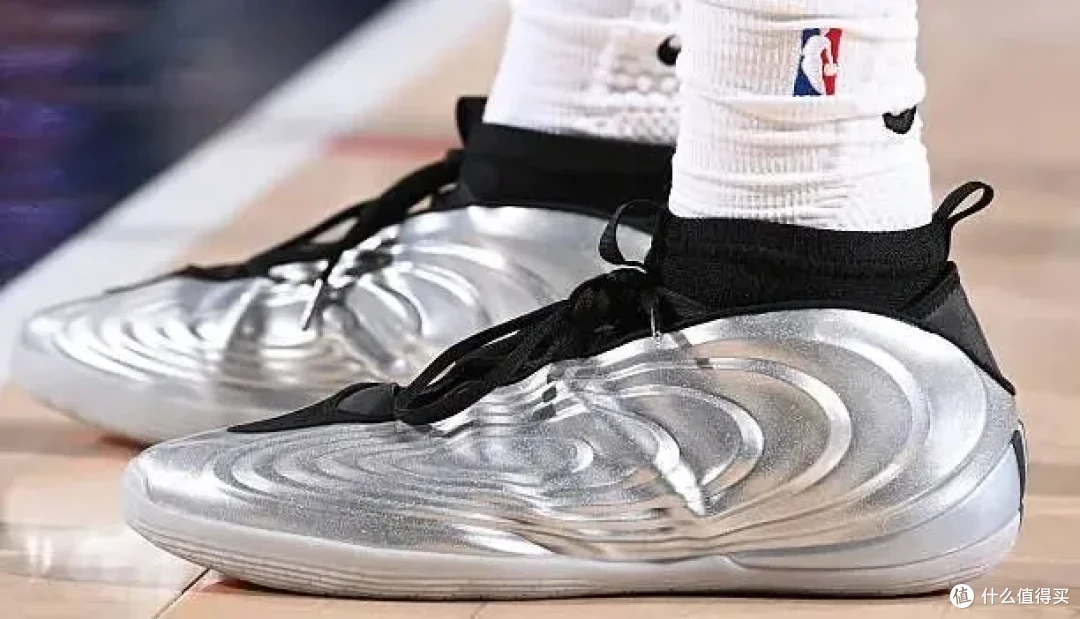 【NBA每日上脚】官方魔改最致命!就靠这致敬杜兰特?