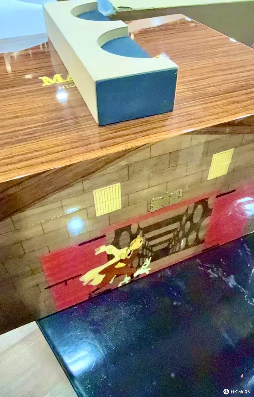 瓶中时光，冒险不朽——麦卡伦丁丁联名31年单一麦芽威士忌