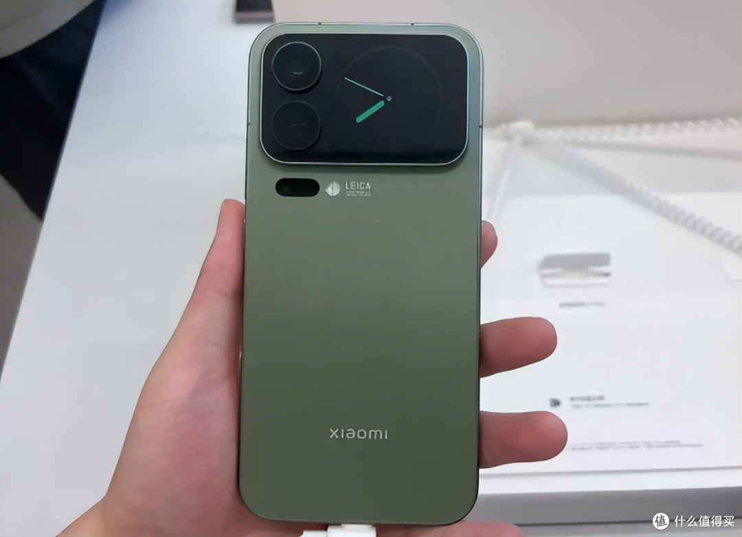 386万跑分+7500mAh+双屏!小米旗舰跌至5499元,这次真的稳了