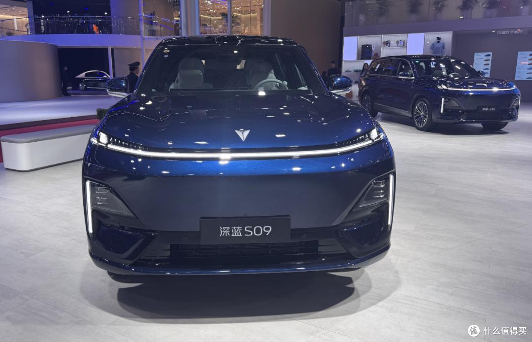 深蓝S09能买吗?它比同级车便宜将近10万,大家对这款车怎么看?