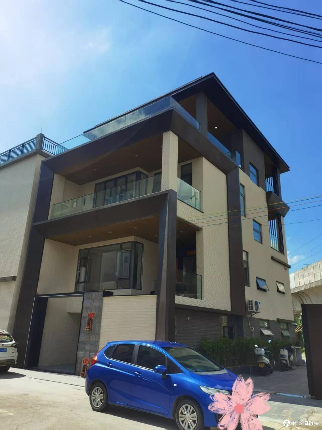 广东男子的现代风格自建房,那叫一个与众不同,分享给大家瞧瞧!