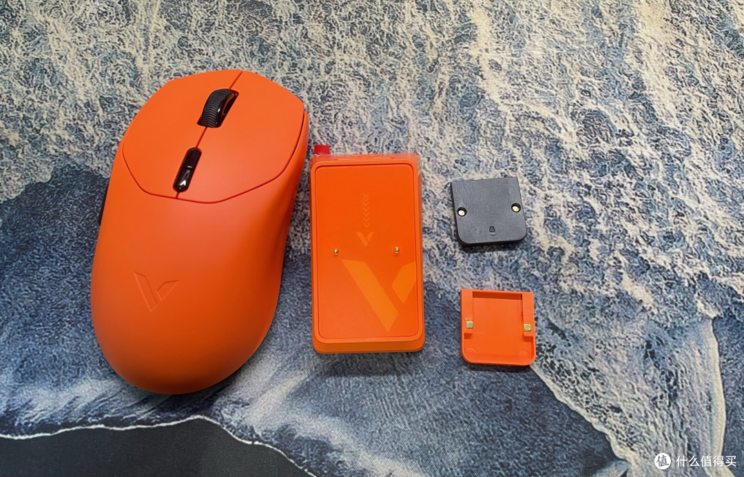 小手旗舰芯,马到“橙”功行!雷柏VT1鼠标、P5 Plus底座使用评测