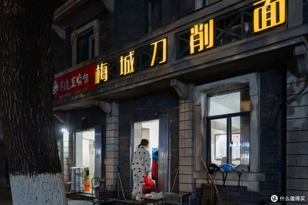 高铁33分钟!现在买票去这个年味爆表的“草莓王国”还来得及!