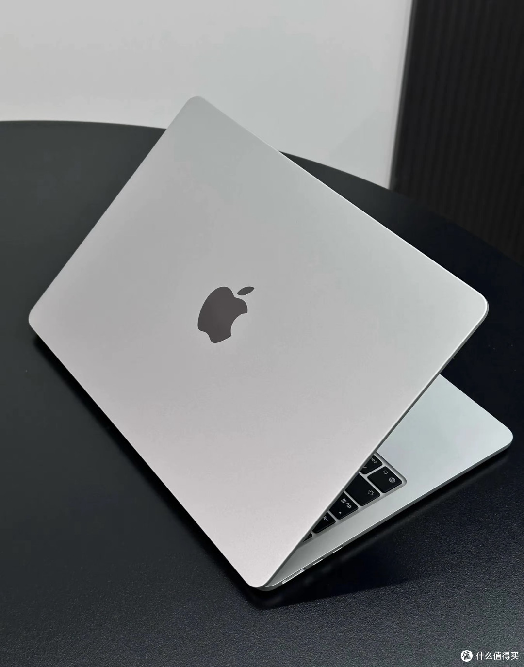 苹果的“平价”野心:四千多块MacBook,是真香陷阱还是平民福音