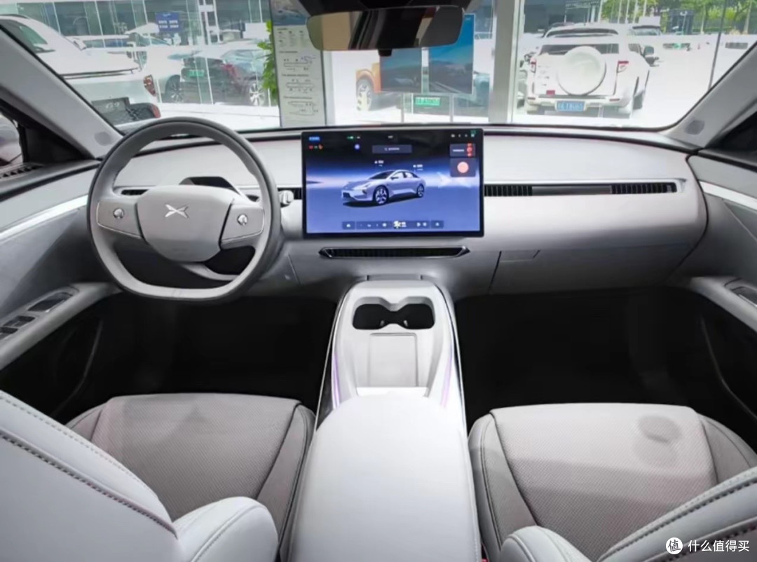10万级也能有轿跑?小鹏M03把年轻人的第一台“帅车”门槛拉低了