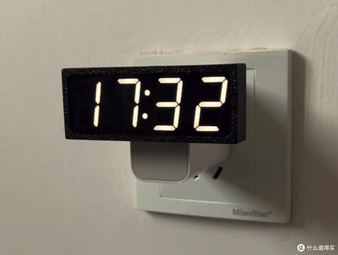 还在满床摸手机看时间?18元的数码管时钟,实现看时间不花冤枉钱