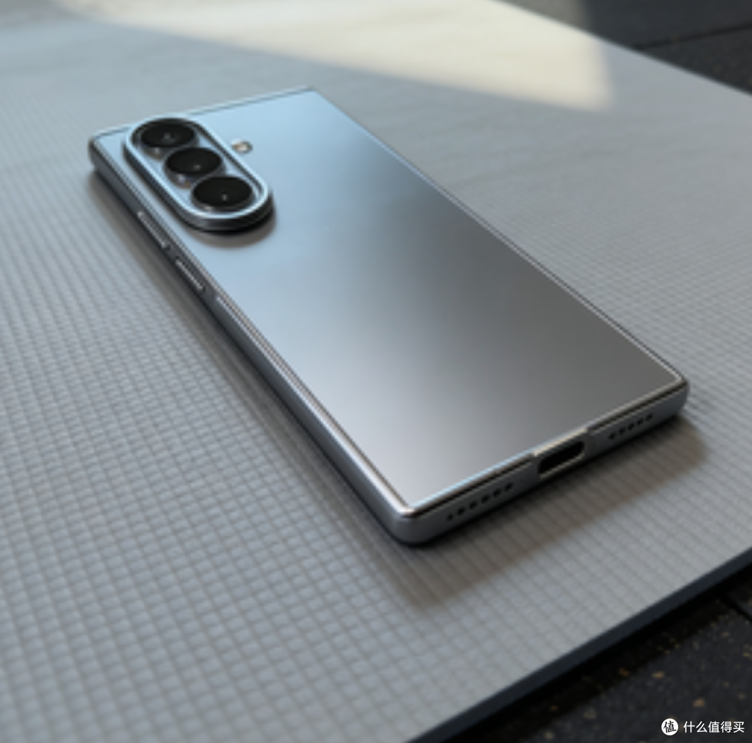 三星Galaxy Z Fold7：折叠屏里的“全能王”，真能颠覆你的体验？