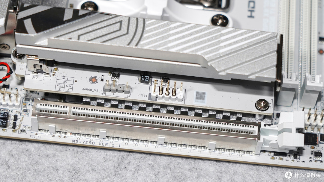 扩展性超强的ITX主板，微星MPG X870I EDGE TI EVO WIFI评测分享