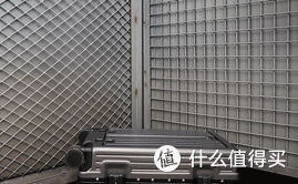非时尚6防GaKior行李箱测评,4层进口科思创扛200KG