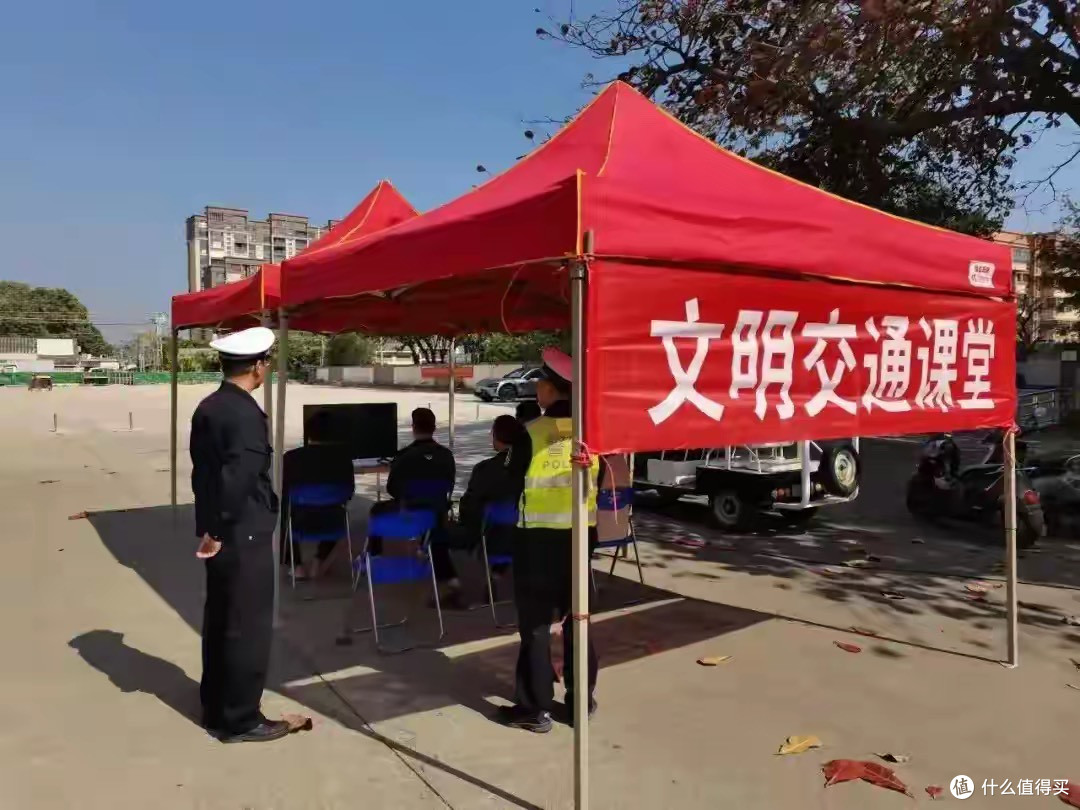 825号令正式实行！2月起，乱罚款、随意拦车的日子真的结束了！
