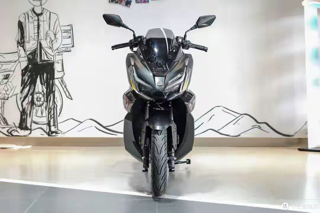 刚上市就登顶!无极翼龙 SR150R 凭啥把升仕 150X 挤下榜首?