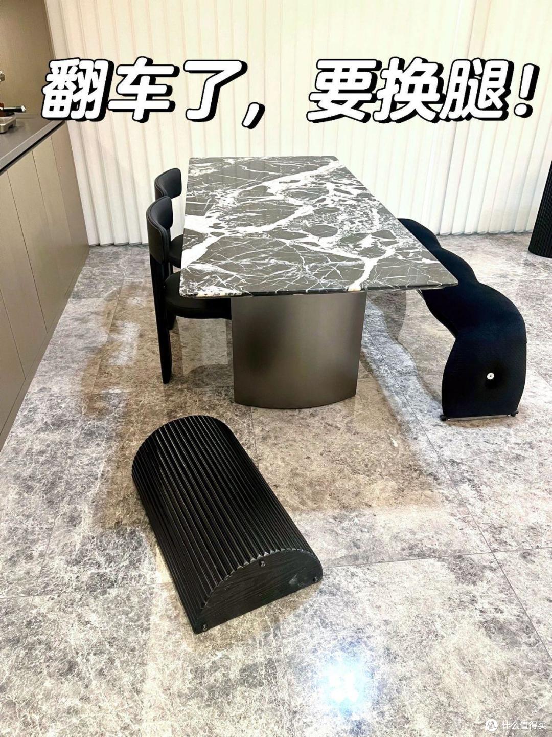 别再踩坑了!这7种餐桌正被淘汰,买回家只会越用越糟心