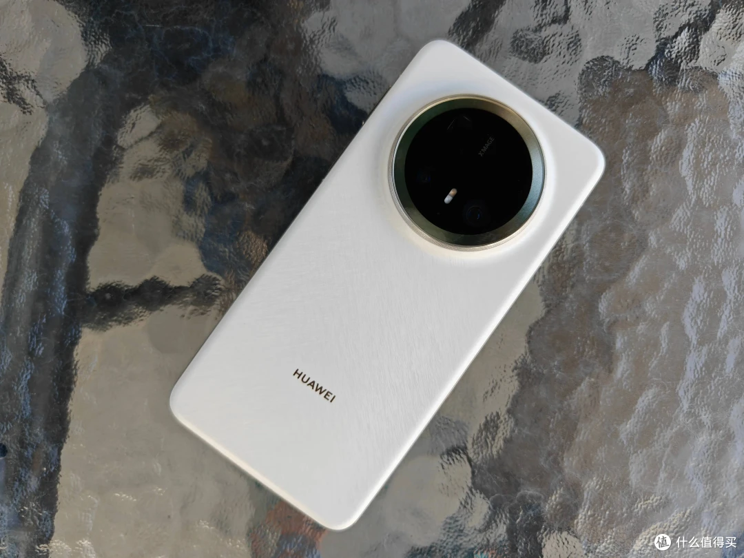华为降价王Mate70 Pro+,16GB+1TB+双卫星通信,等等党“赢麻了”